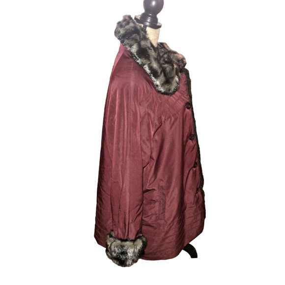 New with Tags Dennis by Dennis Basso Burgundy Mid Length Faux Fur Large - Picture 3 of 10
